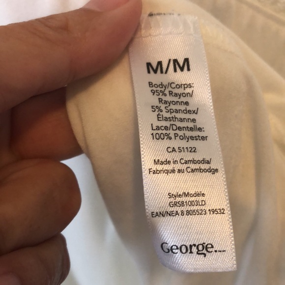 Ladies Short Sleeve Top, cream in color, size medium with lace made by George - Picture 8 of 8